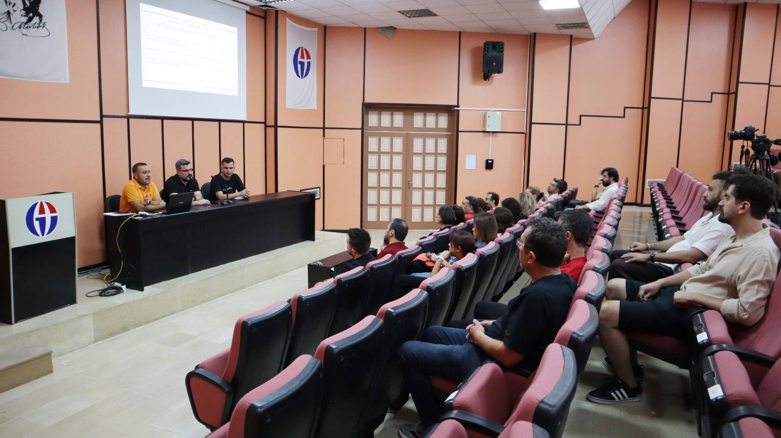 Gaün’de Akademik Danışmanlar Bir Araya Geldi (3)