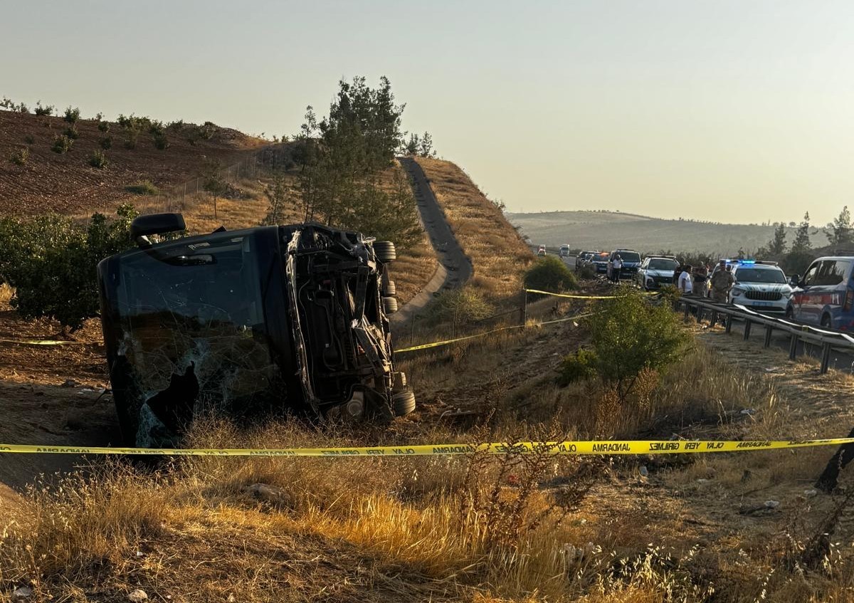 Gaziantep Yolunda Can Pazarı 27 Kişi Yaralandı (2)