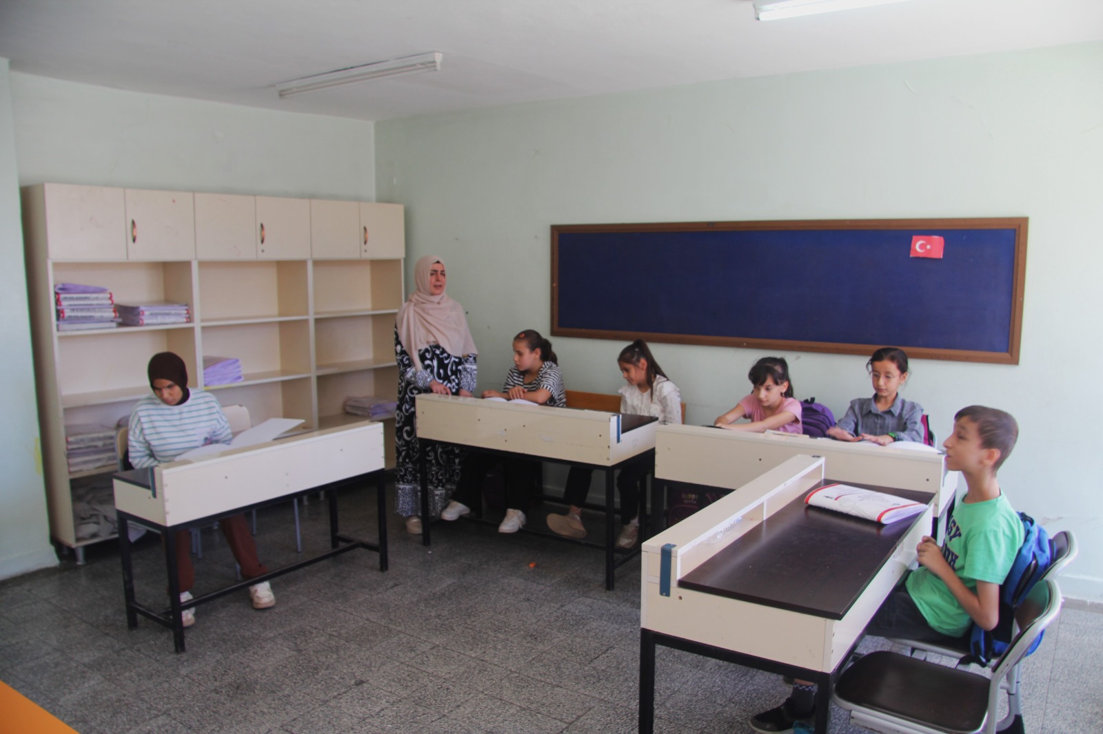 Görme Engelli Öğretmen, Öğrencilerine Işık Oluyor (4)