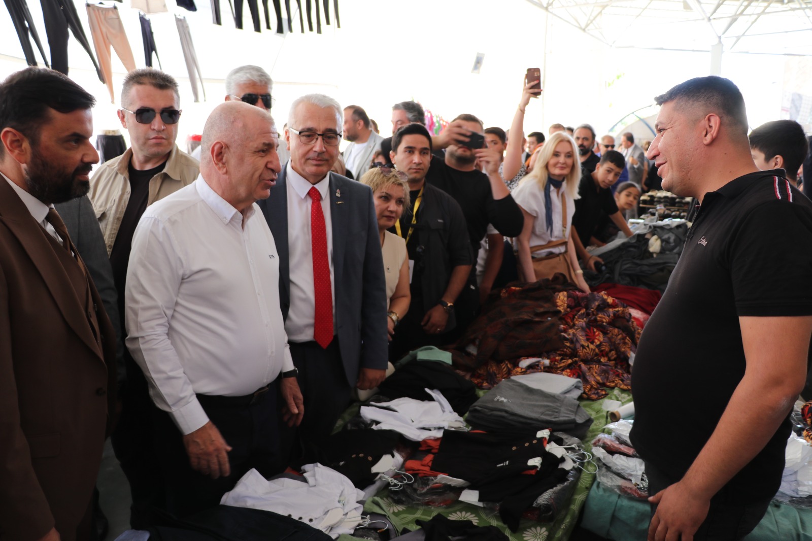 Özdağ Gaziantep Pazarında Vatandaşlarla Buluştu (3)
