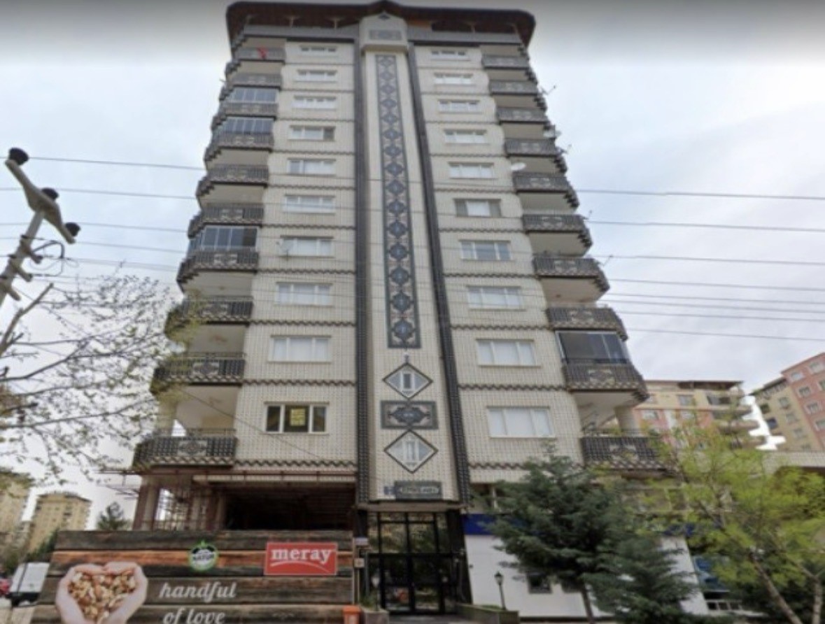 Emre Apartmanı 1 (1)