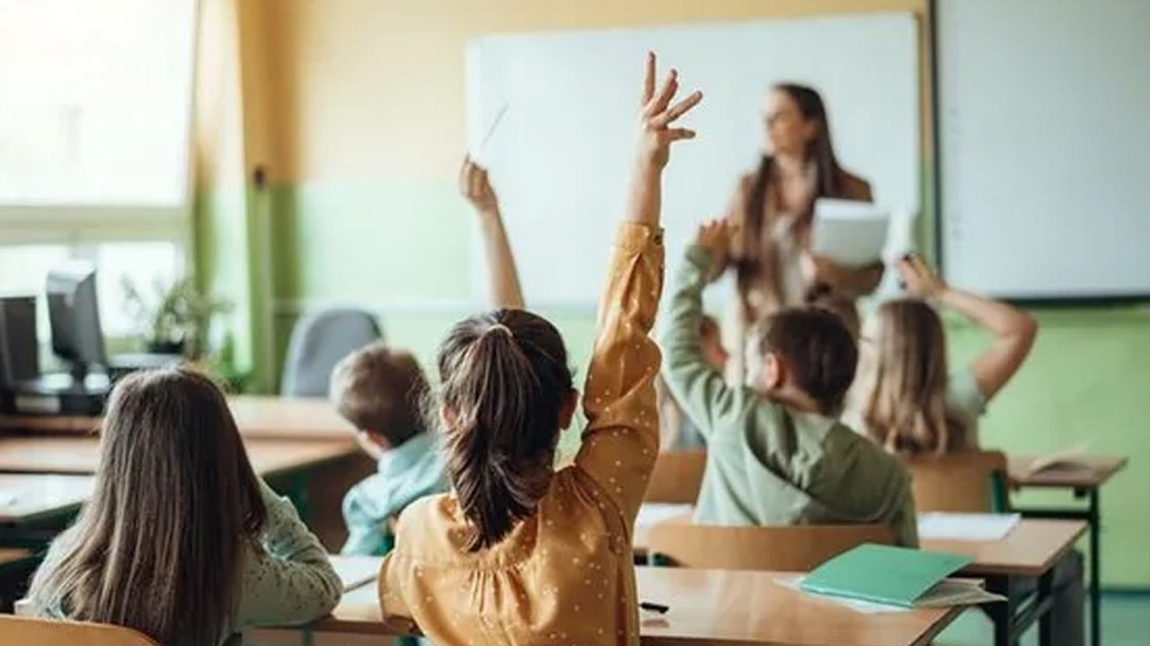 Istanbulda Okullar Tatil Mi 3 Ekim Yarin Istanbulda Okullar Tatil Edildi Mi Okul Var Mi H1759412933 7Df777