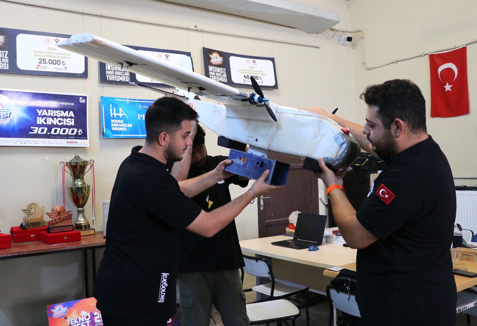 Gaün Öğrencileri Zirveye Oynuyor (4)