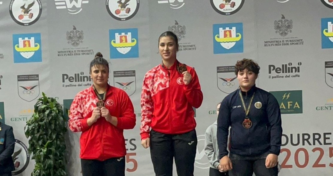 Gaün'lü Büşra (1)