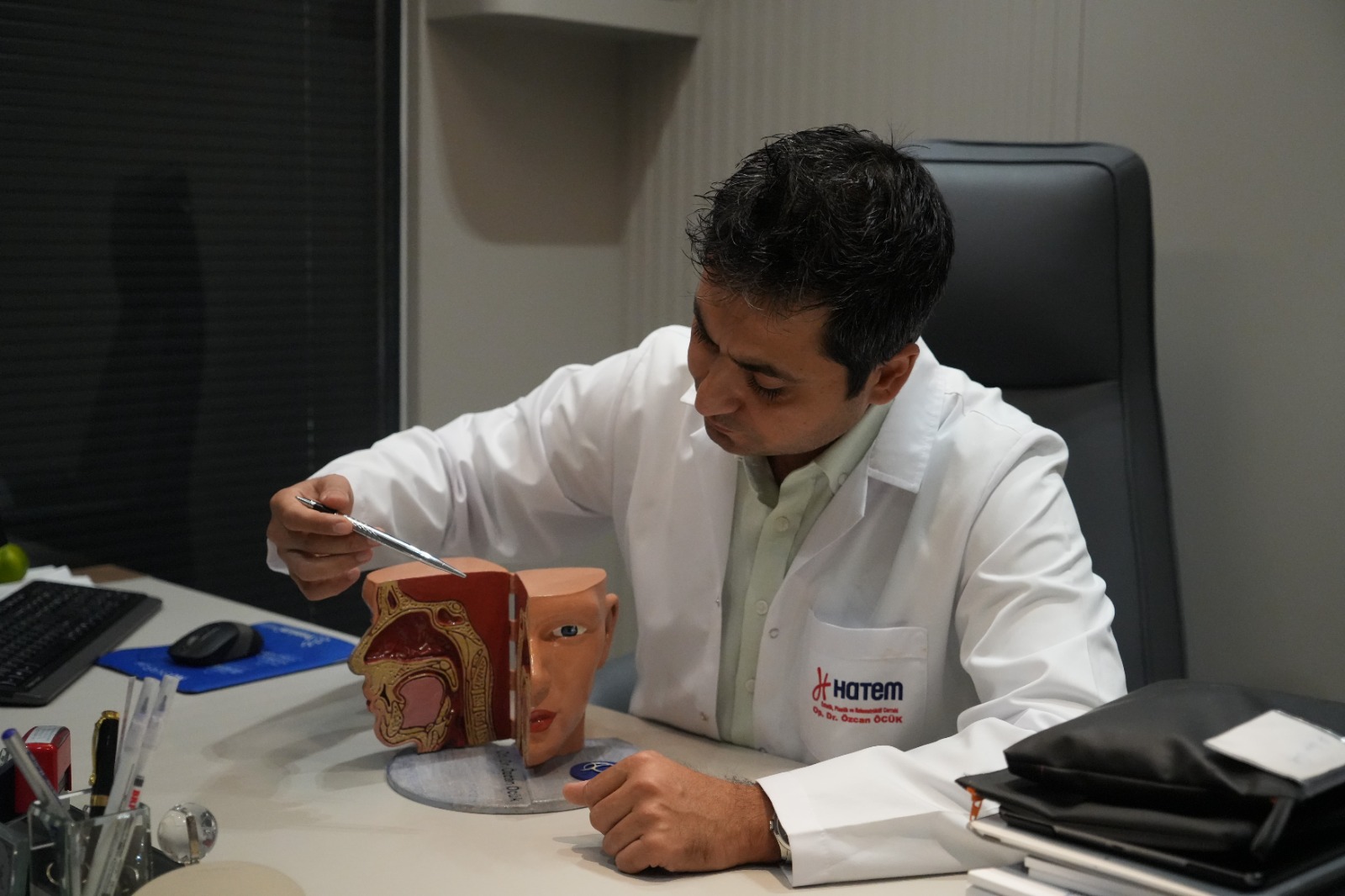 Plastik Ve Rekonstrüktif Cerrahi Uzmanı Op. Dr. Özcan Öcük, (1)