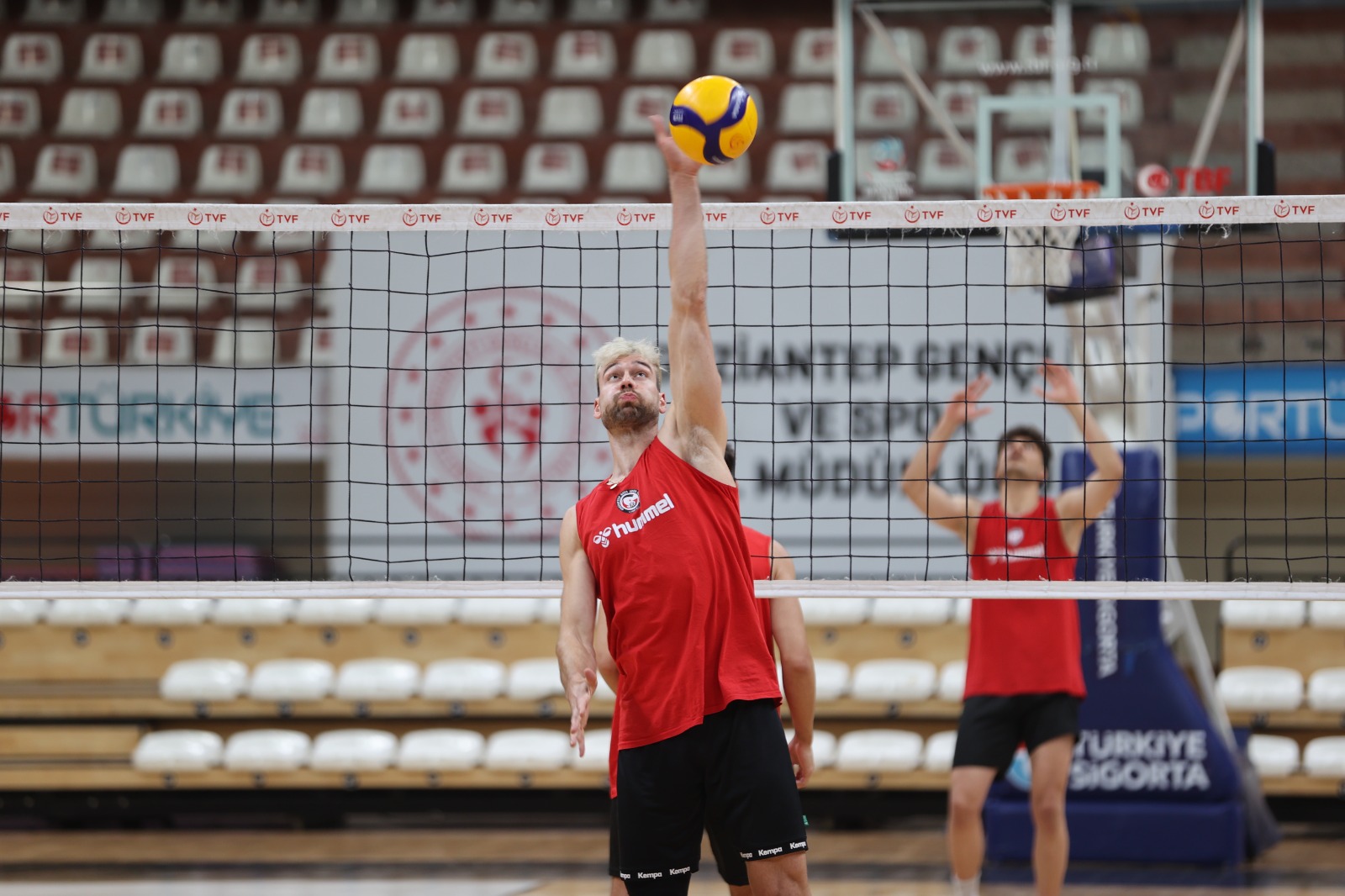 Voleybol Sms Grup Efeler Ligi (1)