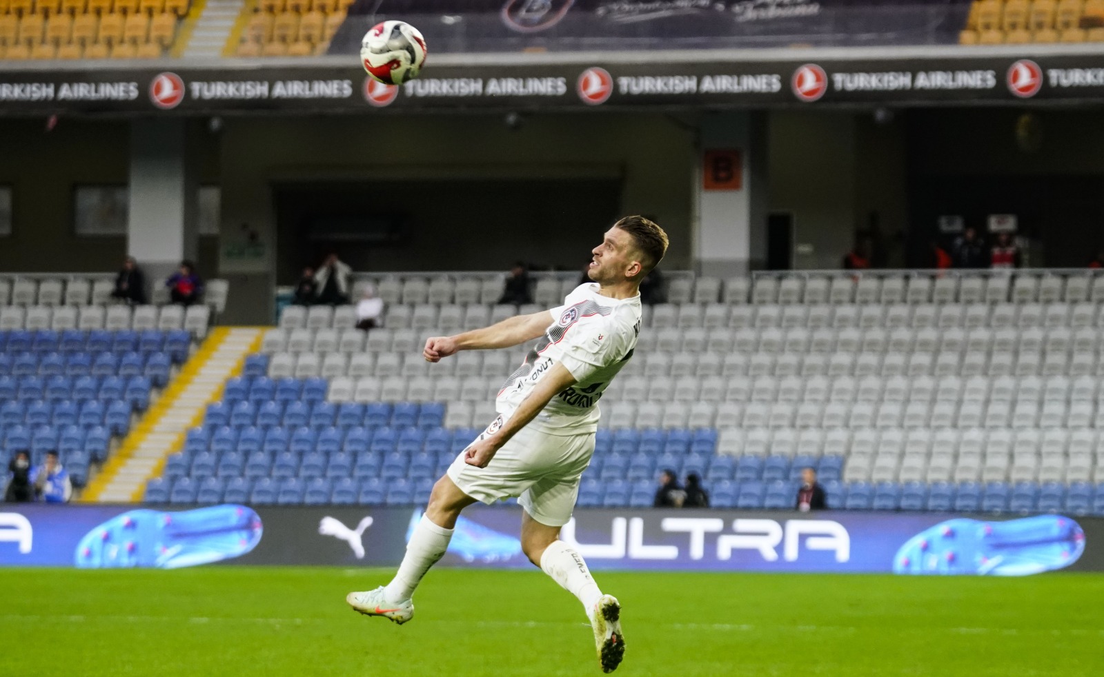 Galatasaray Maçında 3 Eksik