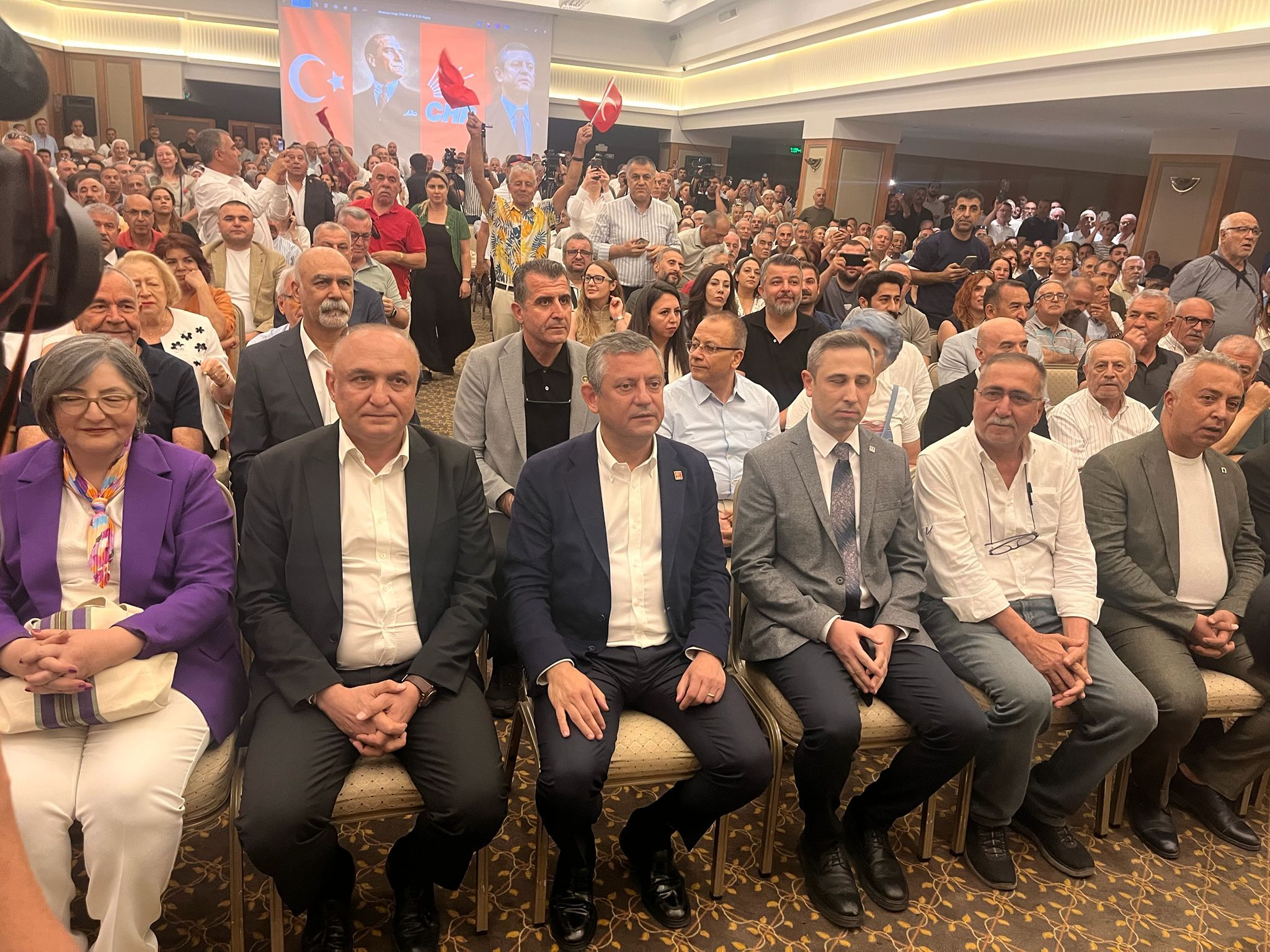 Özgür Özel (2)-5