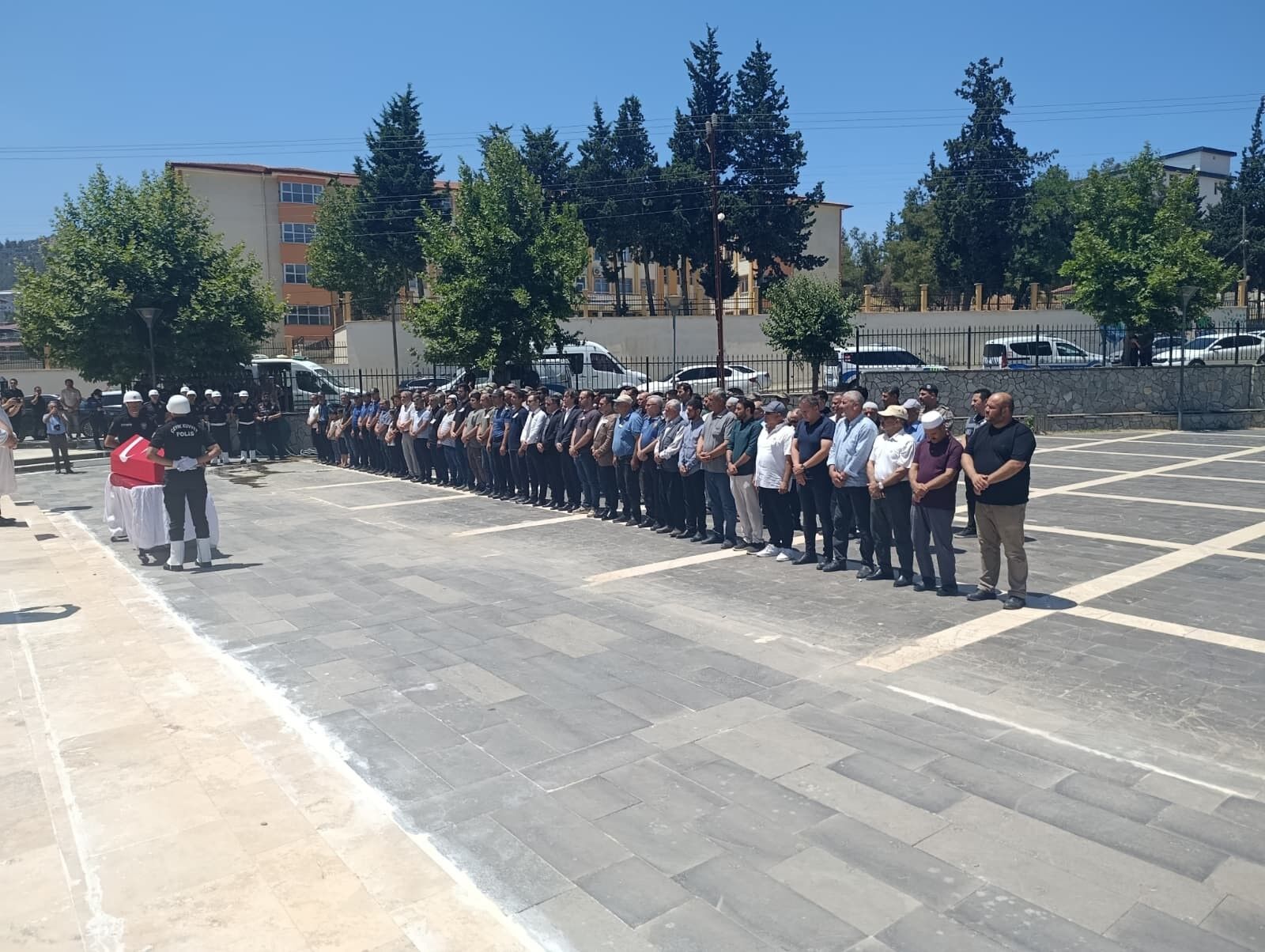 Polis Memuru (3)