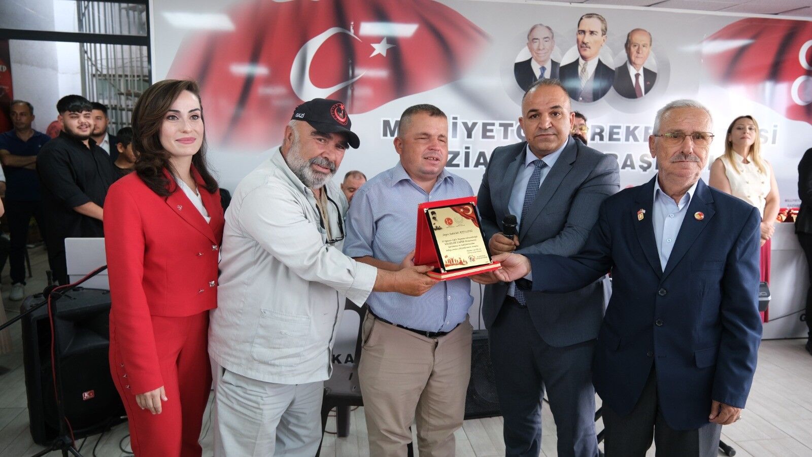 Engelsiz Zafer Buluşması'nda Anlamlı Plaket Töreni (2)
