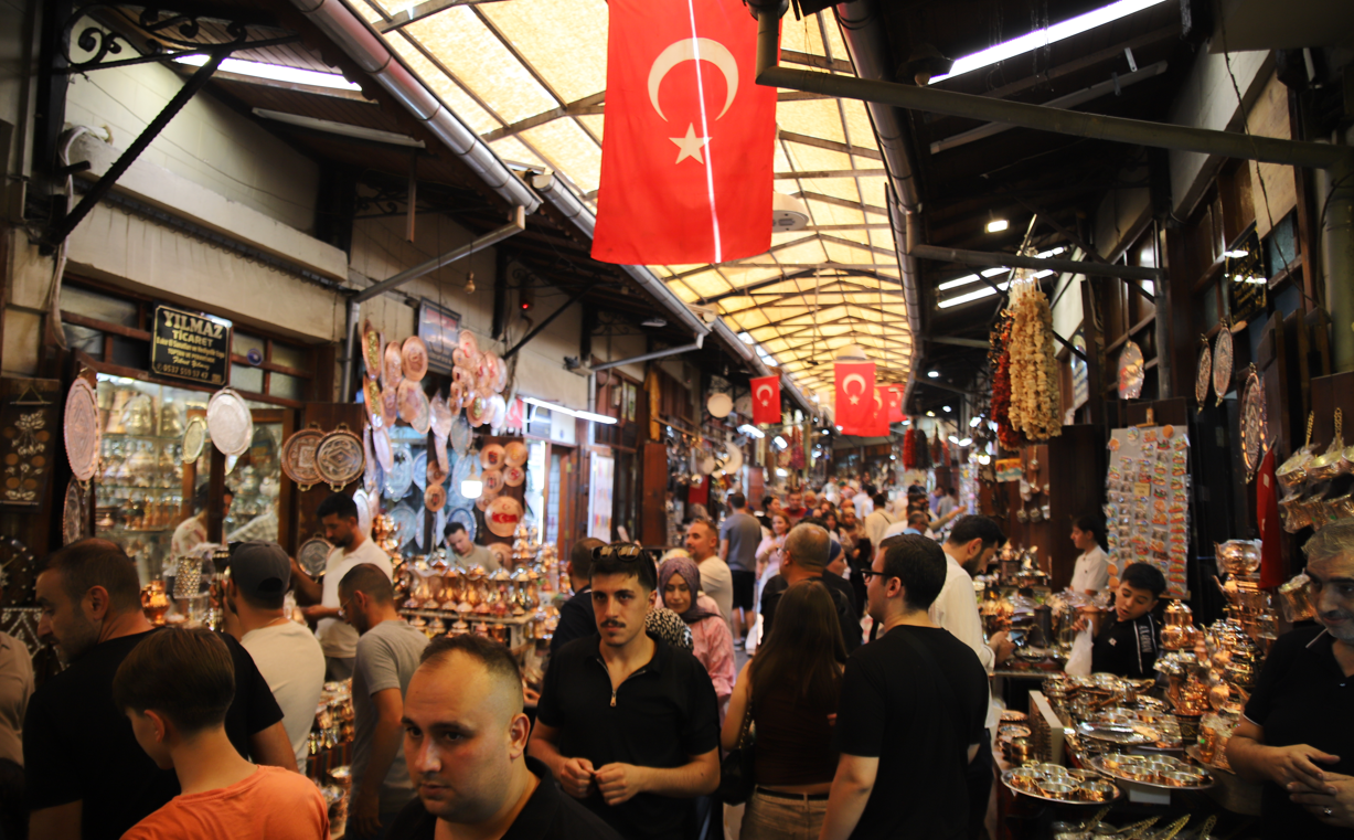 Gaziantep Bakırcılar Çarşısı’nda Sıcağa Rağmen Yoğunluk, (3)