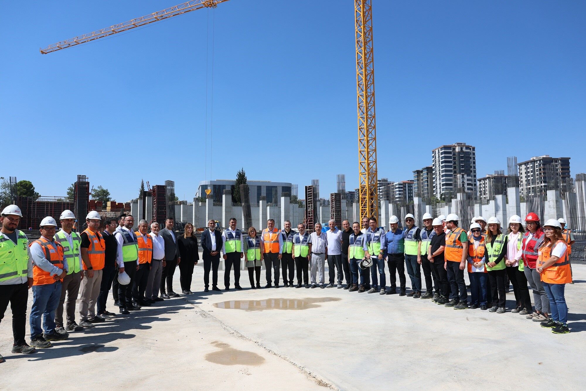 Şehrin İki Yakasını Buluşturan Projede Çalışmalar Hızlandı (3)