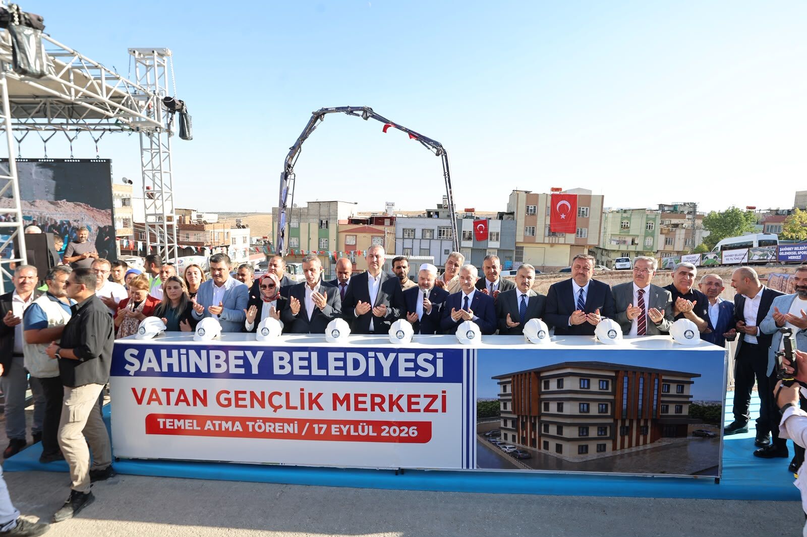 Vatan’da Gençler İçin Yeni Merkezin Temeli Atıldı (1)