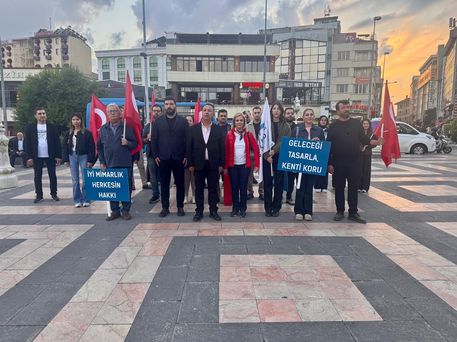 Mimarlardan Güvenli Kent Çağrısı (1)